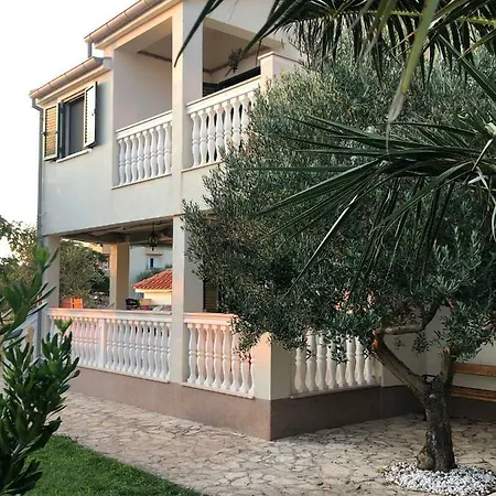 Olive Grove In Kroatien Direkt Am Nahe Zadar Und Nin Villa *